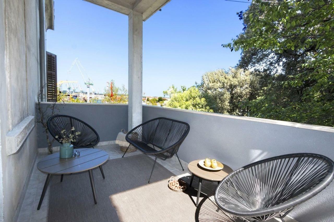 *** Lounge Terrace Apartment With The Harbour View / City Centre *** Póla Kültér fotó
