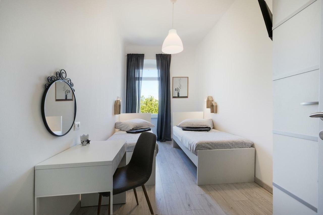 *** Lounge Terrace Apartment With The Harbour View / City Centre *** Póla Kültér fotó